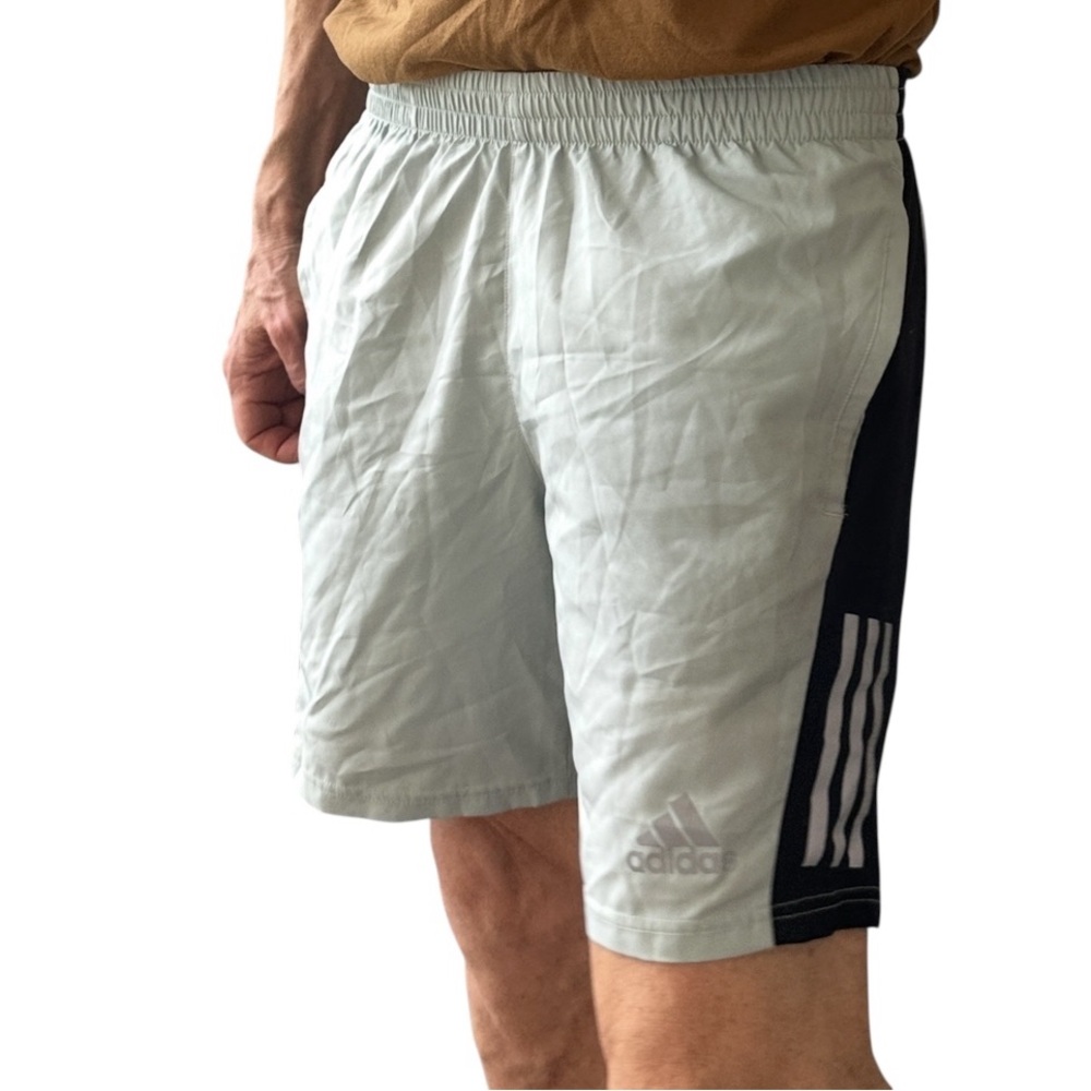 Adidas Men’s Light Gray 3-Stripes Athletic Shorts Size M - Picture 3 of 17